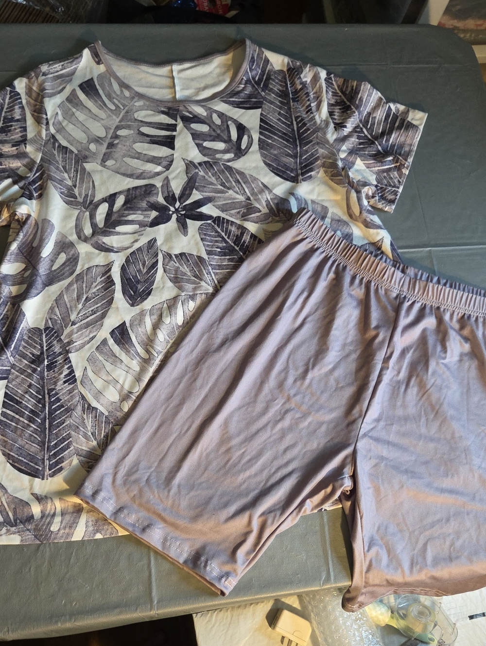 Women’s Grey Leaf Print Short  Set
